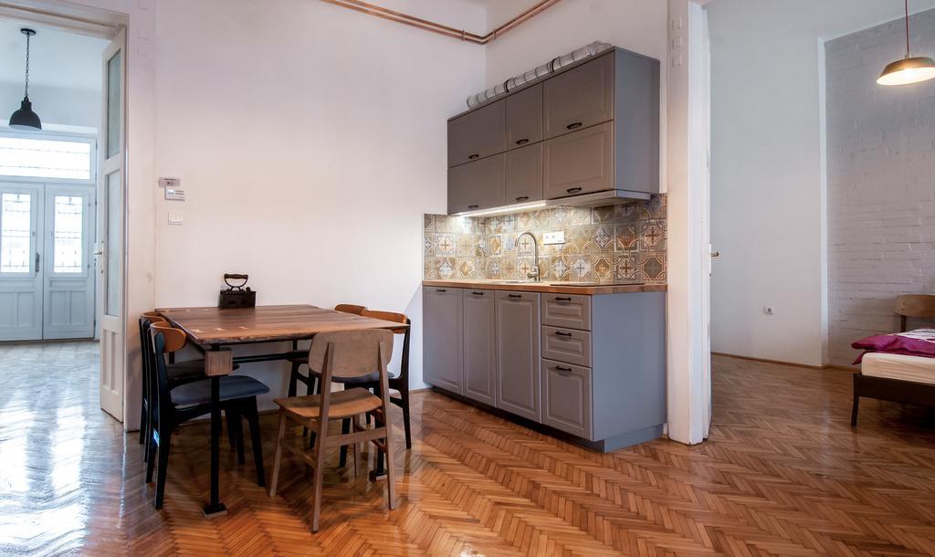 Stylish Downtown Apartment 布达佩斯 外观 照片